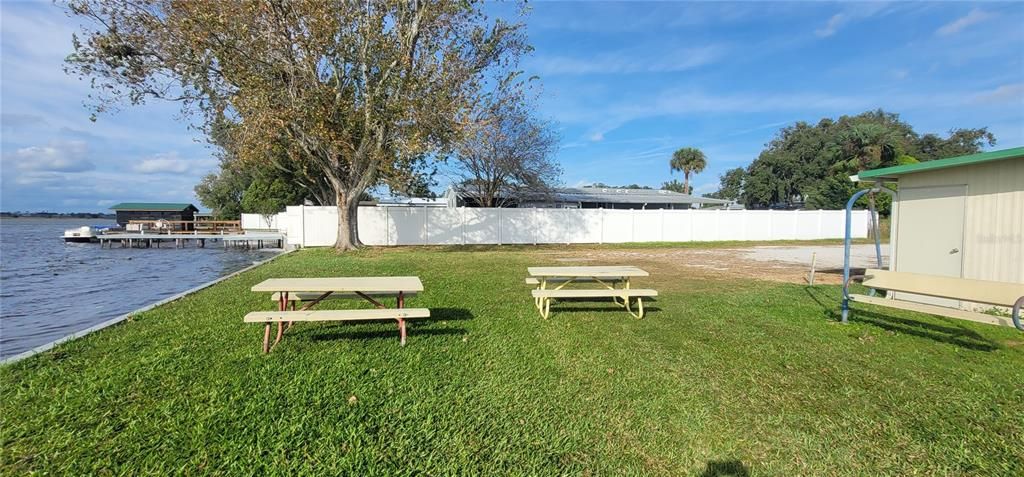 For Sale: $133,000 (2 beds, 2 baths, 840 Square Feet)