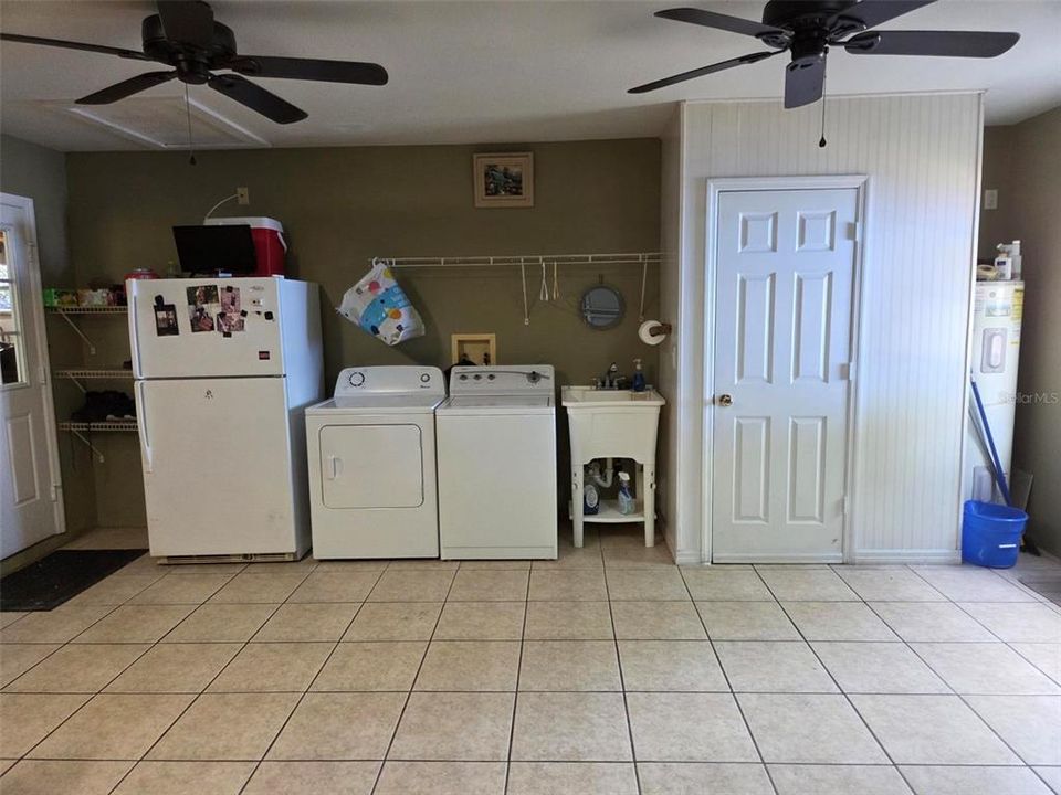 En Venta: $319,900 (3 camas, 2 baños, 1080 Pies cuadrados)