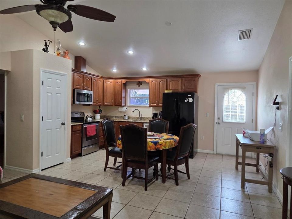 En Venta: $319,900 (3 camas, 2 baños, 1080 Pies cuadrados)