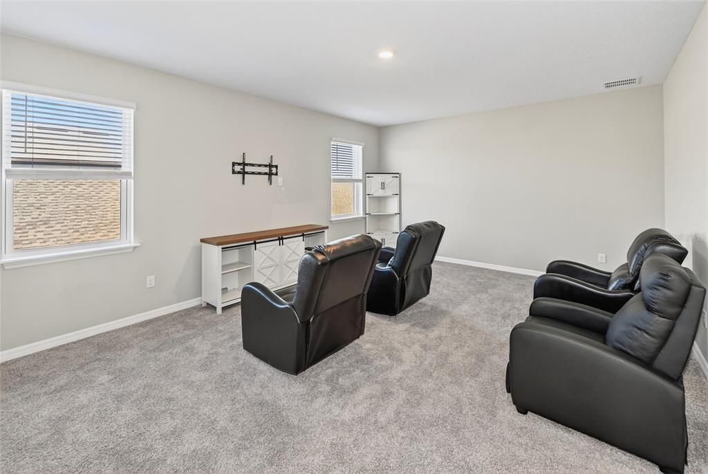 For Rent: $4,400 (4 beds, 3 baths, 3078 Square Feet)