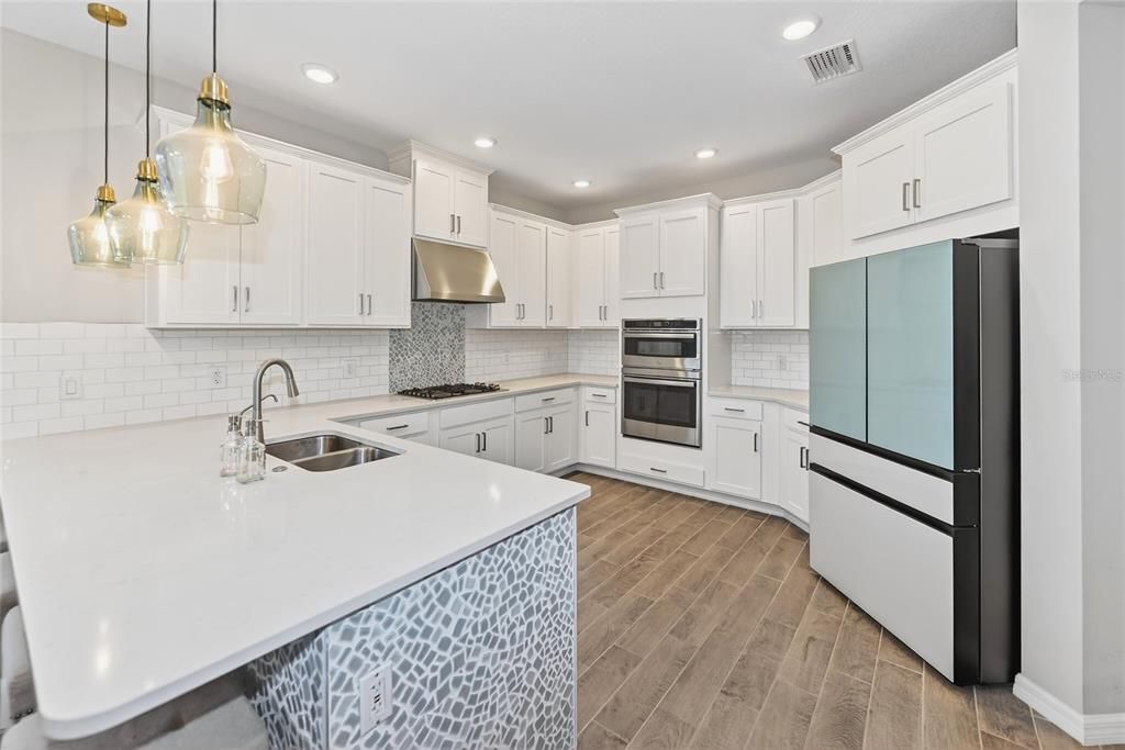 For Rent: $4,400 (4 beds, 3 baths, 3078 Square Feet)