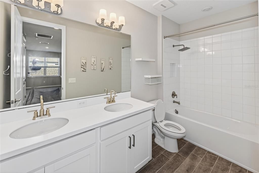 For Rent: $4,400 (4 beds, 3 baths, 3078 Square Feet)