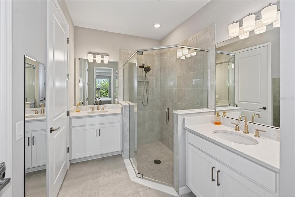 For Rent: $4,400 (4 beds, 3 baths, 3078 Square Feet)