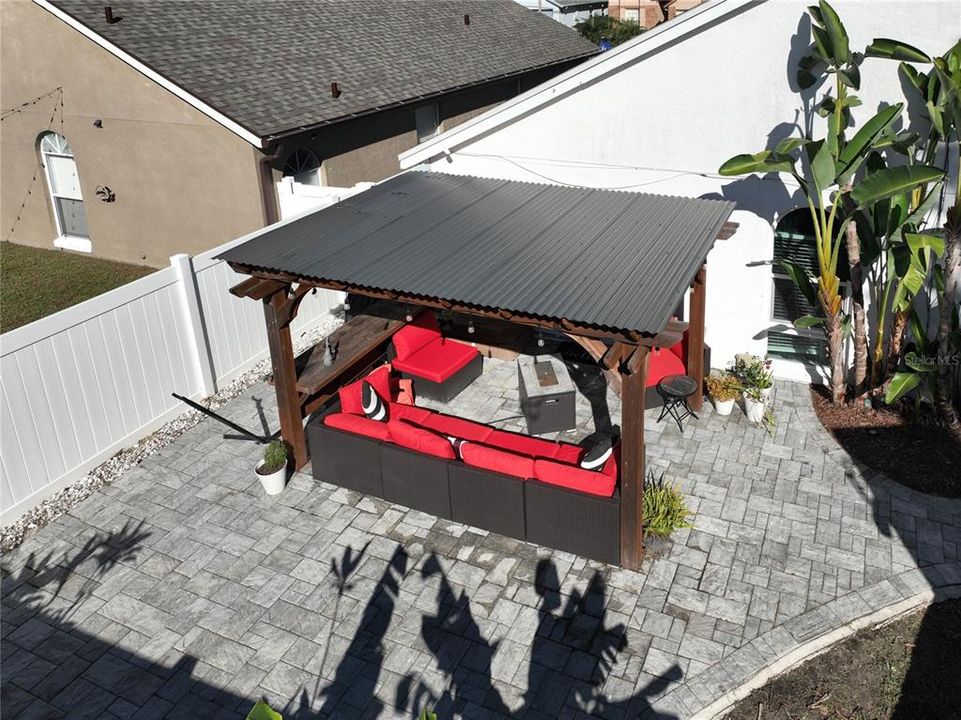 Active With Contract: $435,000 (3 beds, 2 baths, 1562 Square Feet)