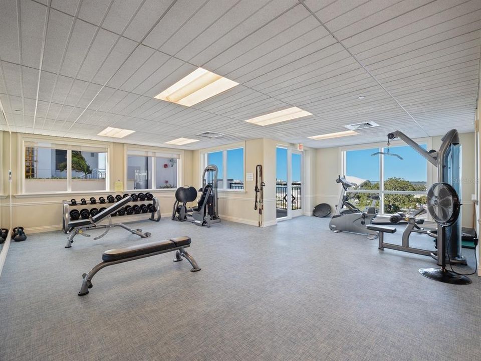 For Sale: $1,189,000 (2 beds, 2 baths, 1676 Square Feet)