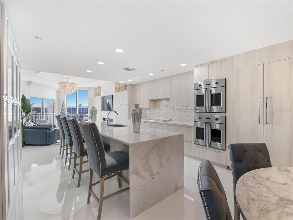 For Sale: $1,189,000 (2 beds, 2 baths, 1676 Square Feet)