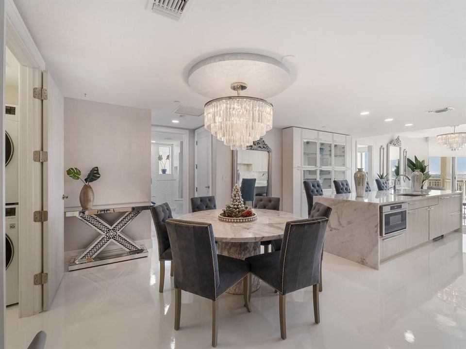 For Sale: $1,189,000 (2 beds, 2 baths, 1676 Square Feet)