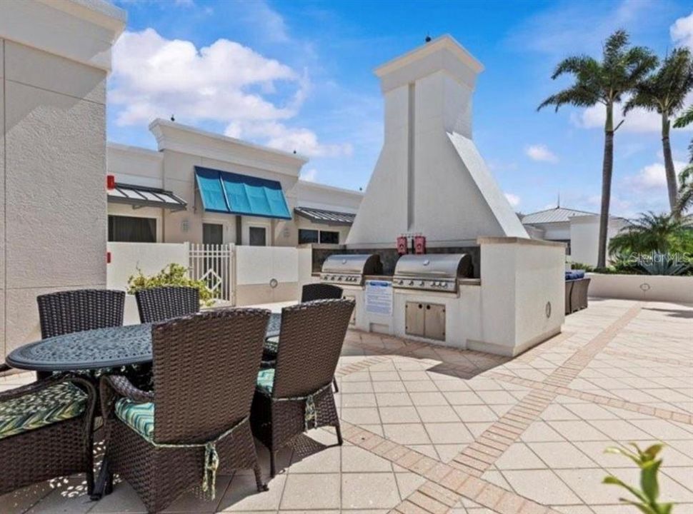 For Sale: $1,189,000 (2 beds, 2 baths, 1676 Square Feet)