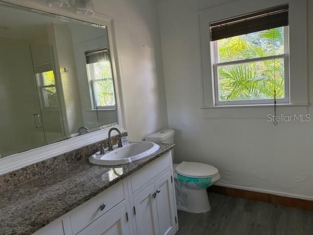 For Sale: $999,900 (4 beds, 4 baths, 2709 Square Feet)