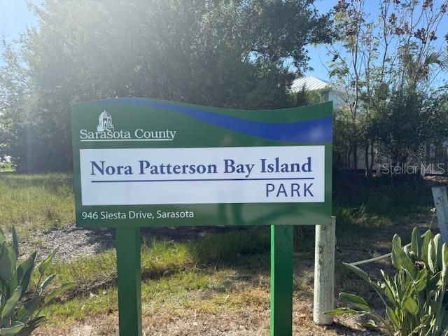 For Sale: $999,900 (4 beds, 4 baths, 2709 Square Feet)