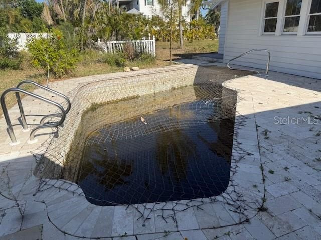 For Sale: $999,900 (4 beds, 4 baths, 2709 Square Feet)