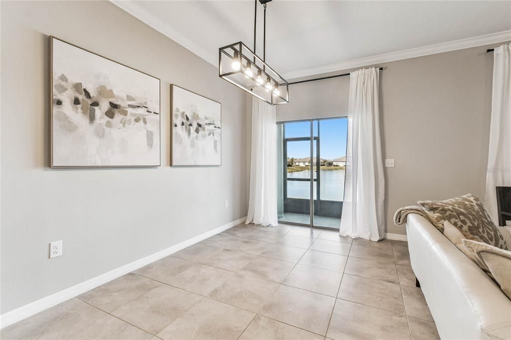 En Venta: $315,000 (3 camas, 2 baños, 1601 Pies cuadrados)