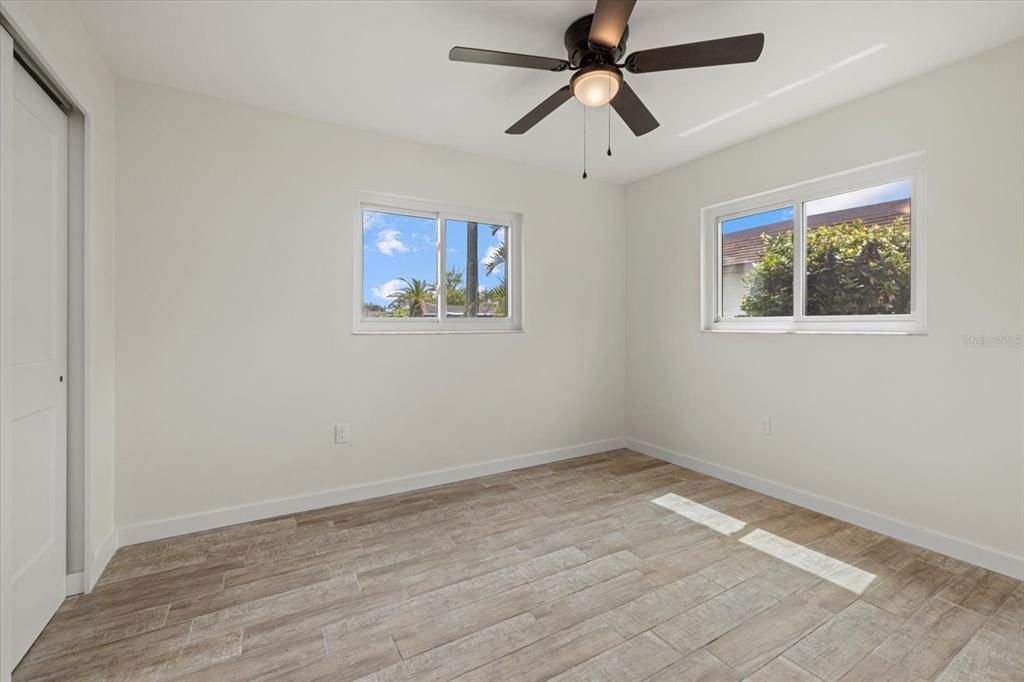 На продажу: $119,950 (1 спален, 1 ванн, 556 Квадратных фут)