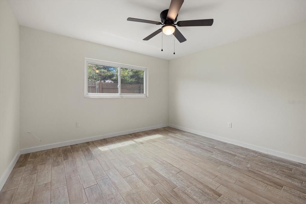 На продажу: $119,950 (1 спален, 1 ванн, 556 Квадратных фут)