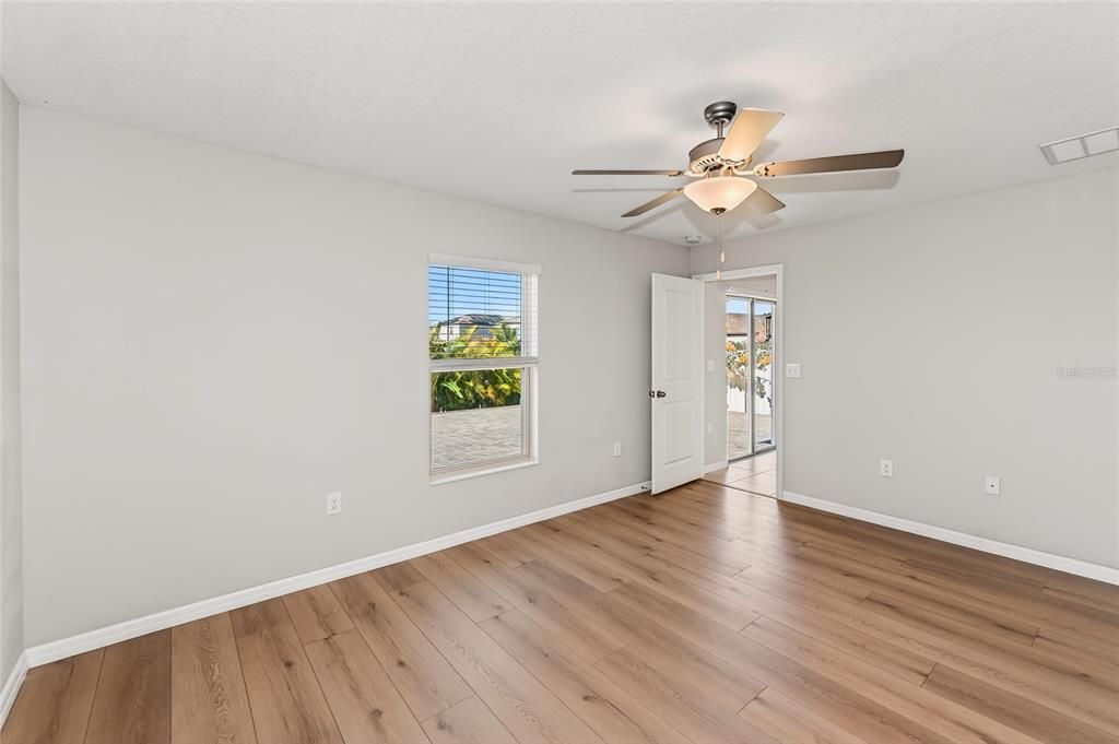 For Sale: $289,000 (3 beds, 2 baths, 1451 Square Feet)