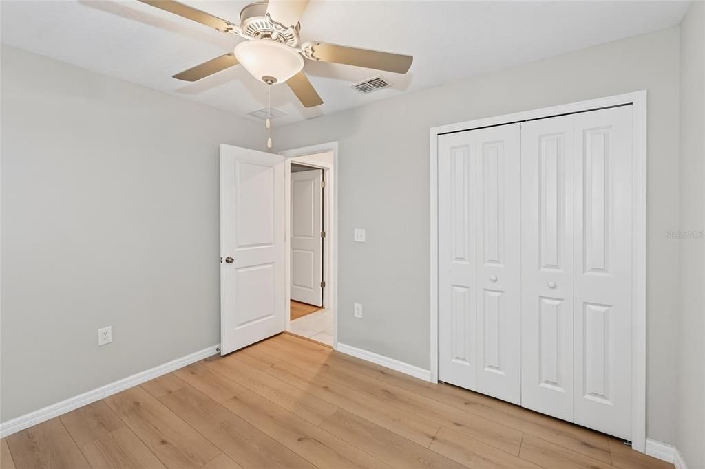 For Sale: $289,000 (3 beds, 2 baths, 1451 Square Feet)