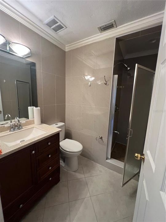 For Sale: $180,000 (4 beds, 2 baths, 1386 Square Feet)