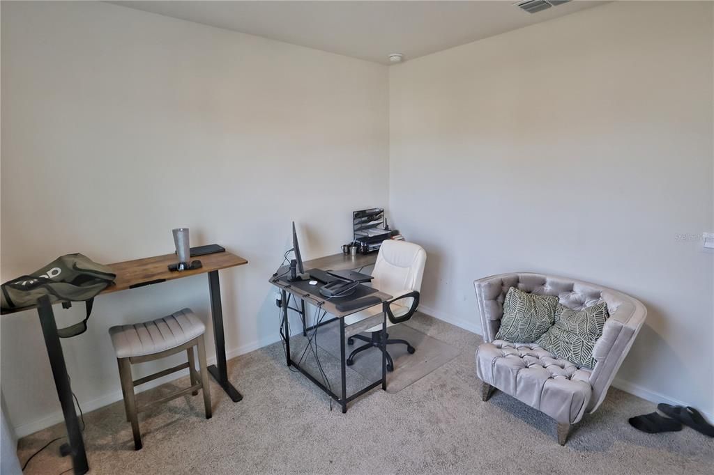 На продажу: $379,900 (4 спален, 2 ванн, 1867 Квадратных фут)