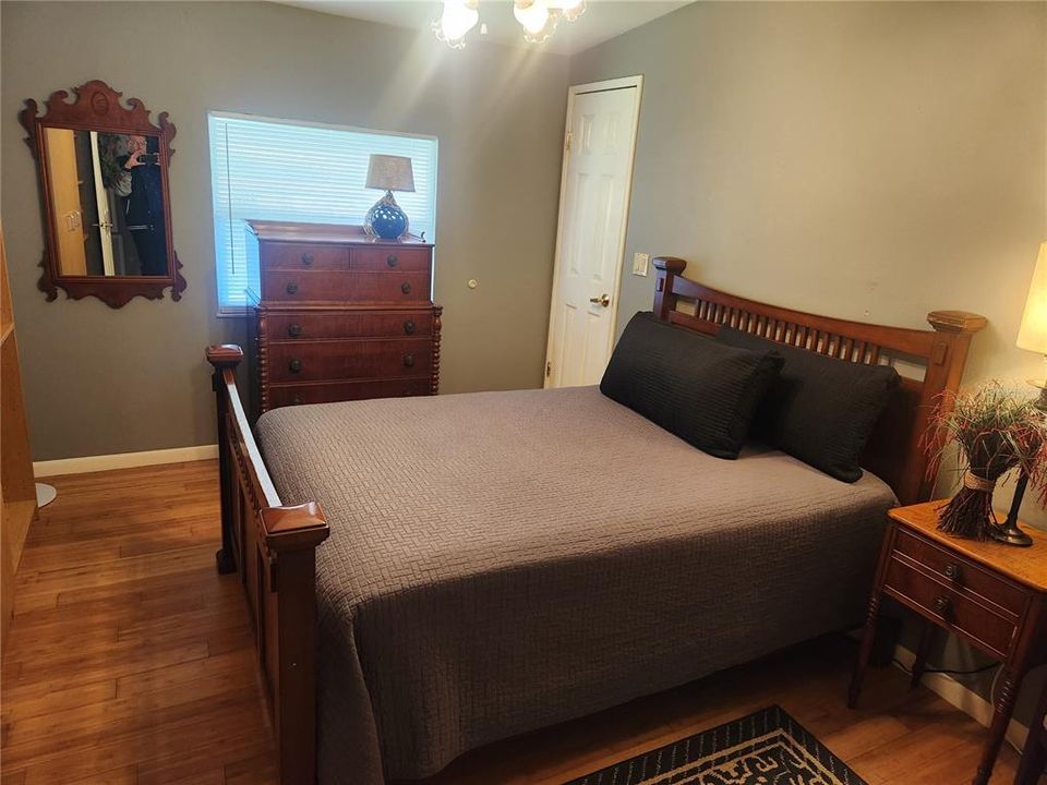 В аренду: $2,000 (2 спален, 2 ванн, 1724 Квадратных фут)