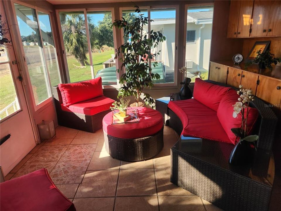 В аренду: $2,000 (2 спален, 2 ванн, 1724 Квадратных фут)