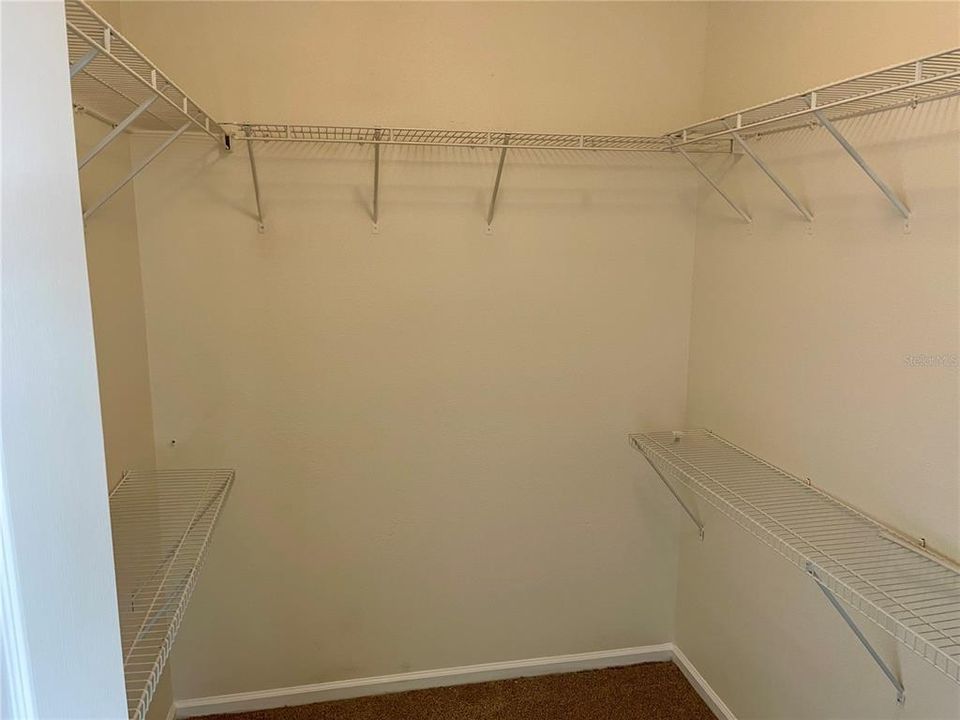 En Venta: $487,000 (5 camas, 2 baños, 3622 Pies cuadrados)