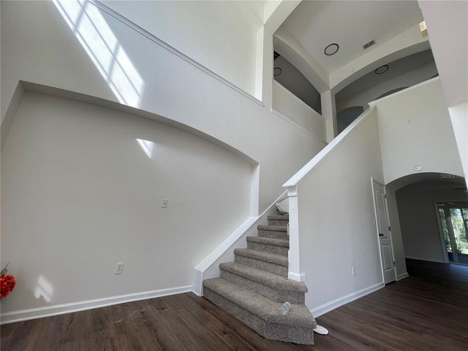 En Venta: $487,000 (5 camas, 2 baños, 3622 Pies cuadrados)