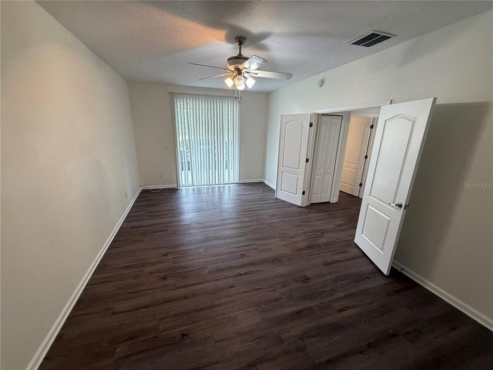 En Venta: $487,000 (5 camas, 2 baños, 3622 Pies cuadrados)