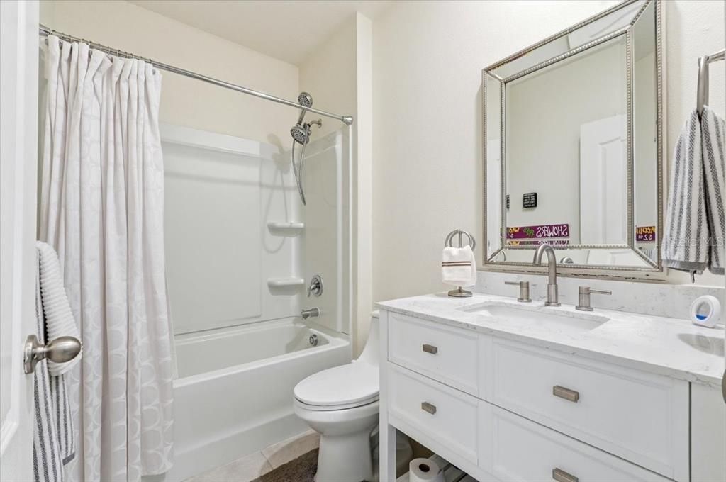 For Sale: $330,000 (3 beds, 2 baths, 1697 Square Feet)