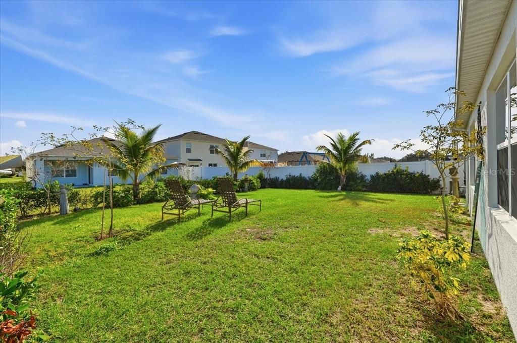 For Sale: $330,000 (3 beds, 2 baths, 1697 Square Feet)