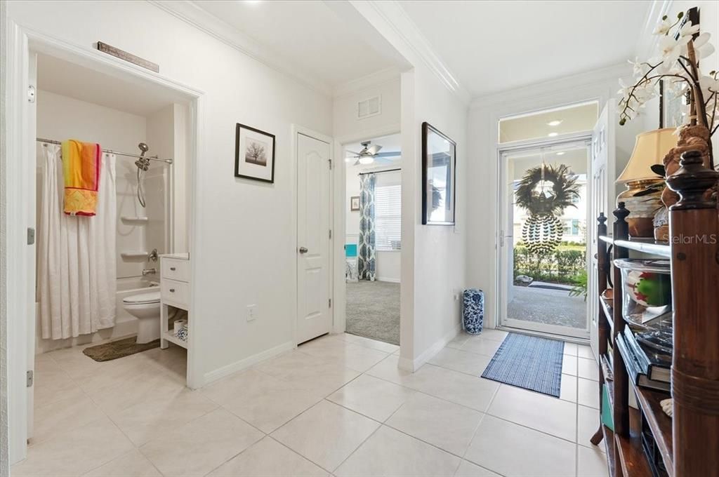 For Sale: $330,000 (3 beds, 2 baths, 1697 Square Feet)