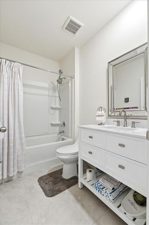 For Sale: $330,000 (3 beds, 2 baths, 1697 Square Feet)