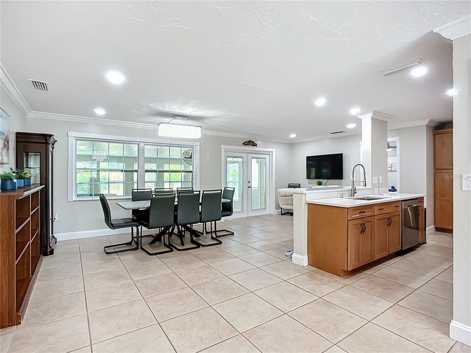 На продажу: $699,000 (4 спален, 3 ванн, 2080 Квадратных фут)