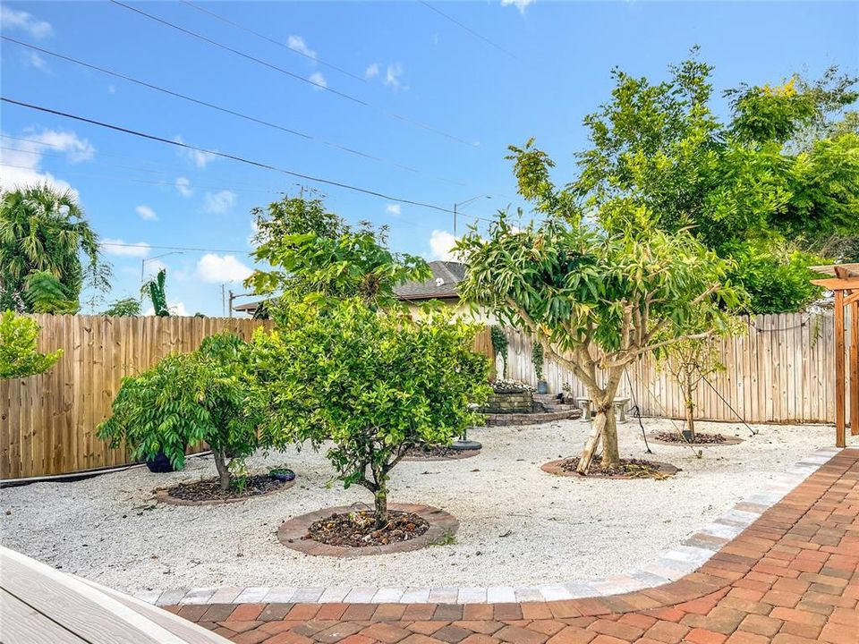 На продажу: $699,000 (4 спален, 3 ванн, 2080 Квадратных фут)