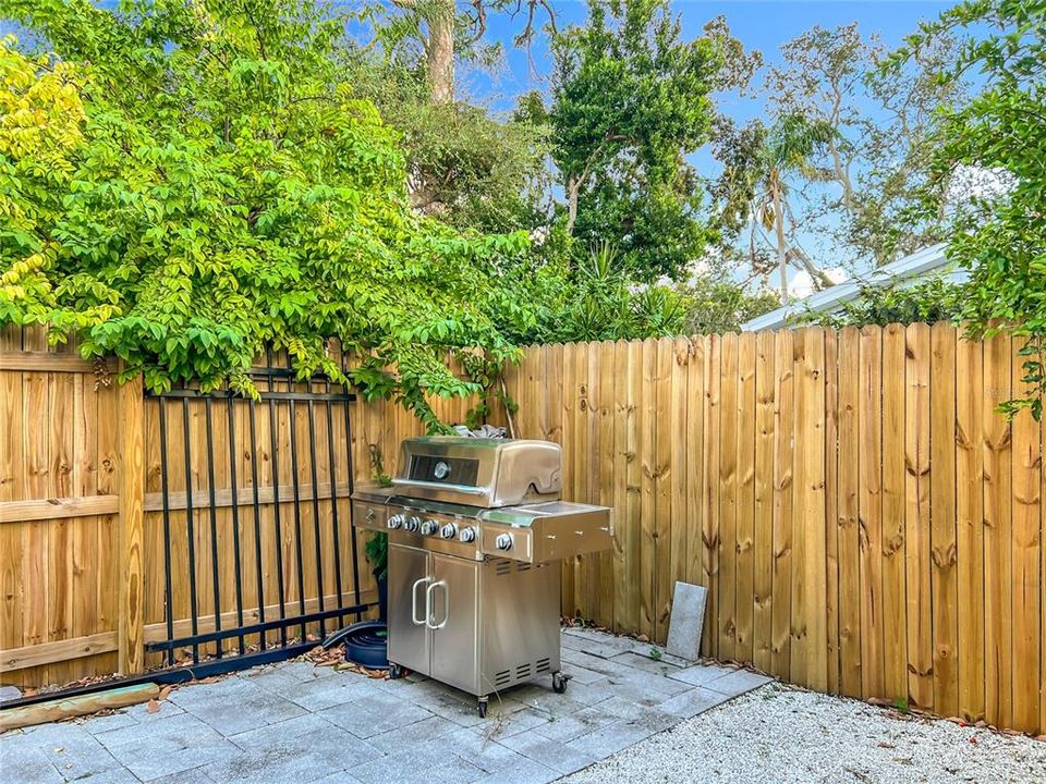 На продажу: $699,000 (4 спален, 3 ванн, 2080 Квадратных фут)