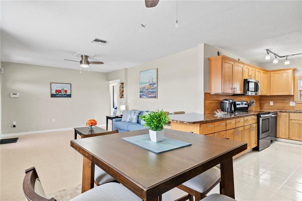 For Sale: $299,000 (4 beds, 2 baths, 1400 Square Feet)