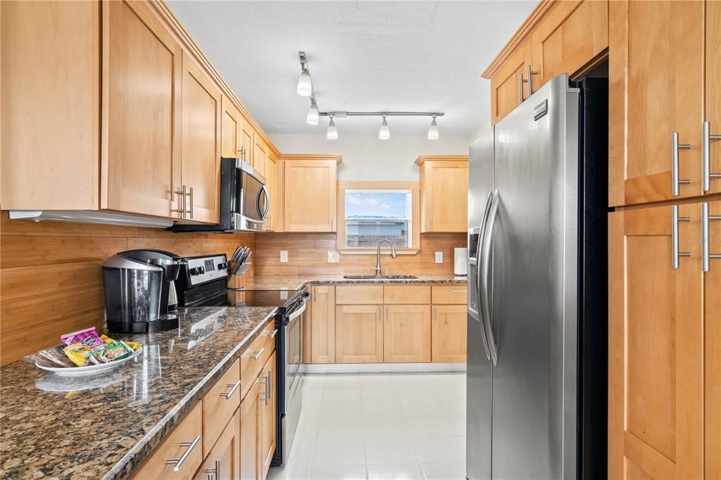 For Sale: $299,000 (4 beds, 2 baths, 1400 Square Feet)