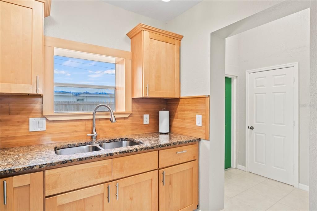 For Sale: $299,000 (4 beds, 2 baths, 1400 Square Feet)