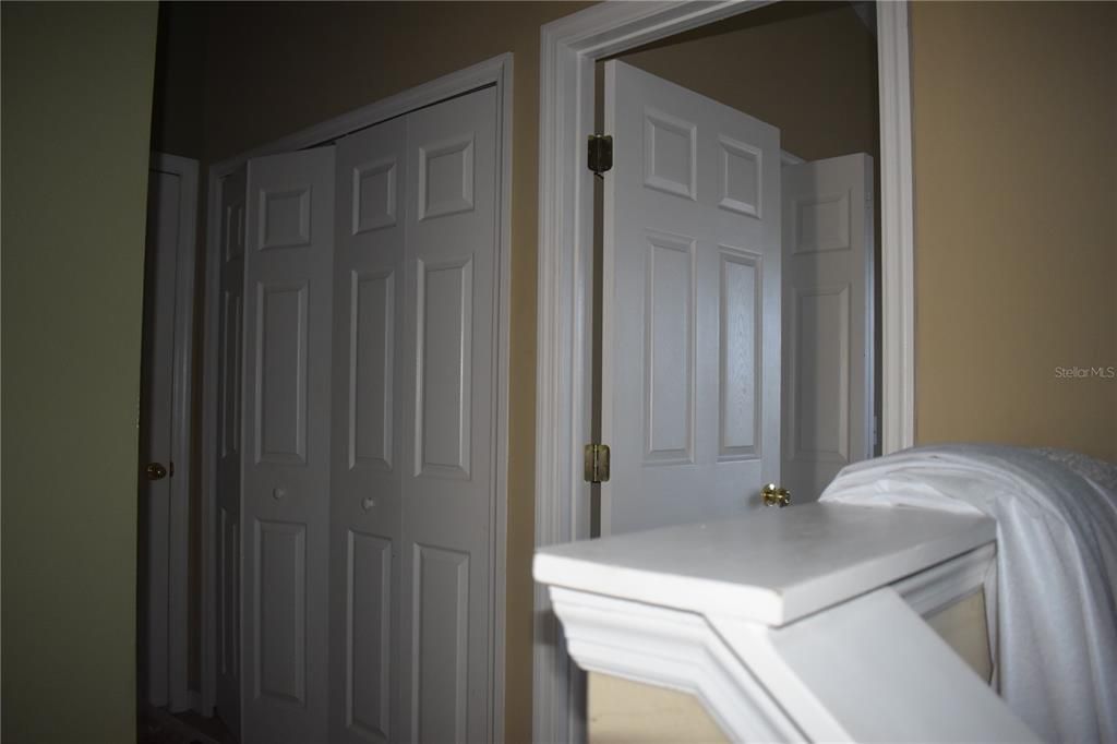 For Sale: $275,000 (3 beds, 3 baths, 1653 Square Feet)