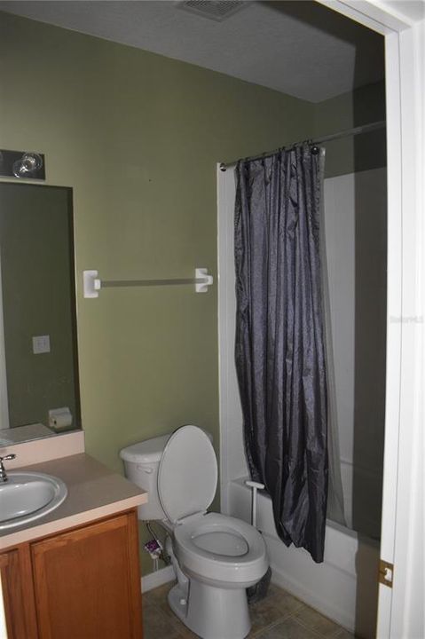 For Sale: $275,000 (3 beds, 3 baths, 1653 Square Feet)