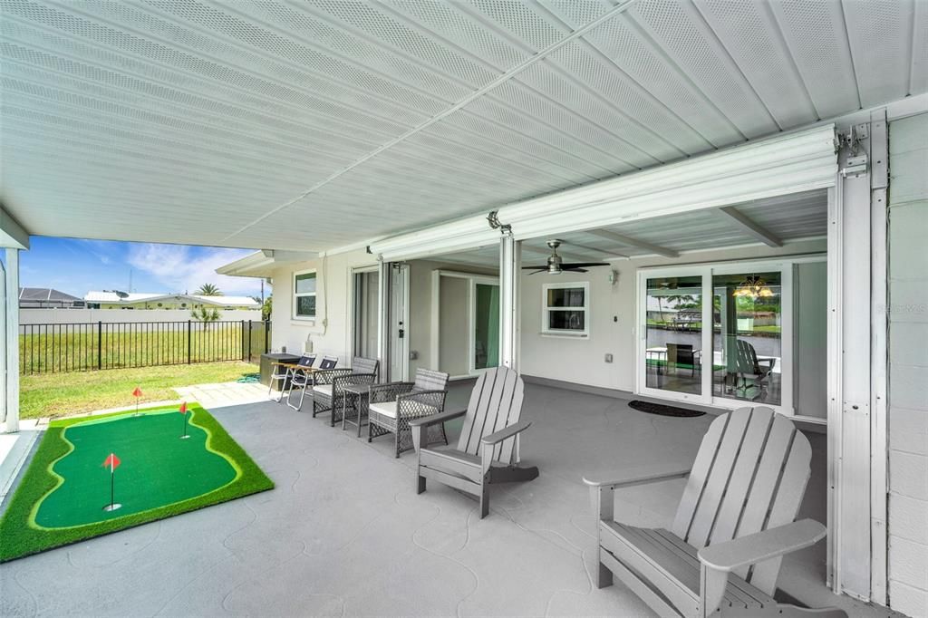 For Sale: $399,000 (3 beds, 2 baths, 1095 Square Feet)