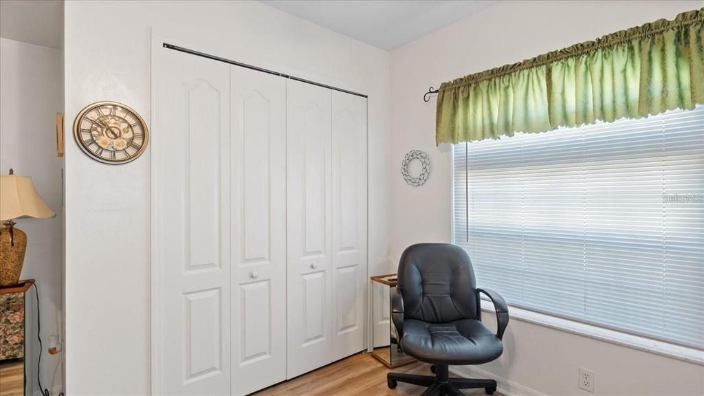 For Sale: $235,000 (3 beds, 2 baths, 1348 Square Feet)