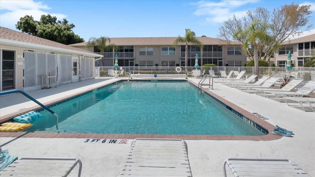 For Sale: $235,000 (3 beds, 2 baths, 1348 Square Feet)