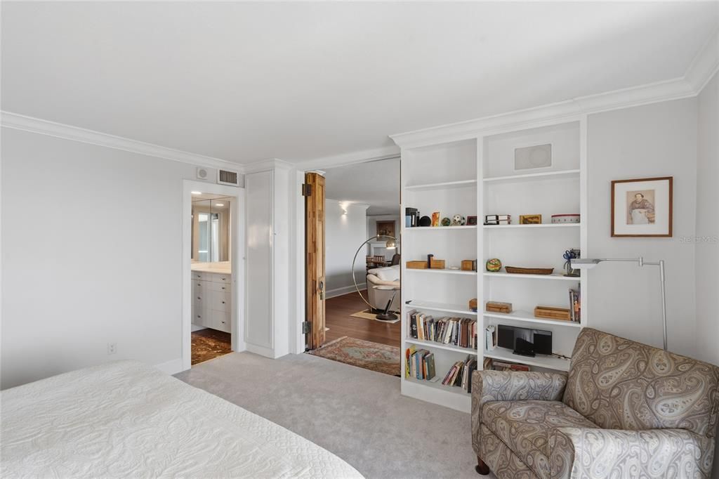 For Sale: $795,000 (2 beds, 2 baths, 1685 Square Feet)