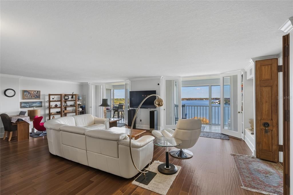 For Sale: $795,000 (2 beds, 2 baths, 1685 Square Feet)