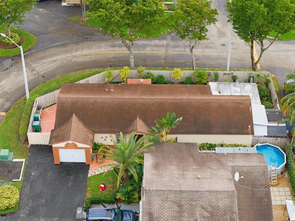 На продажу: $499,999 (4 спален, 2 ванн, 1651 Квадратных фут)