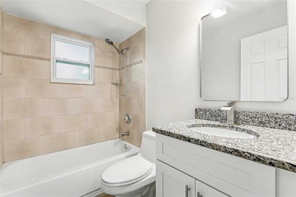 En Venta: $430,000 (3 camas, 2 baños, 1792 Pies cuadrados)