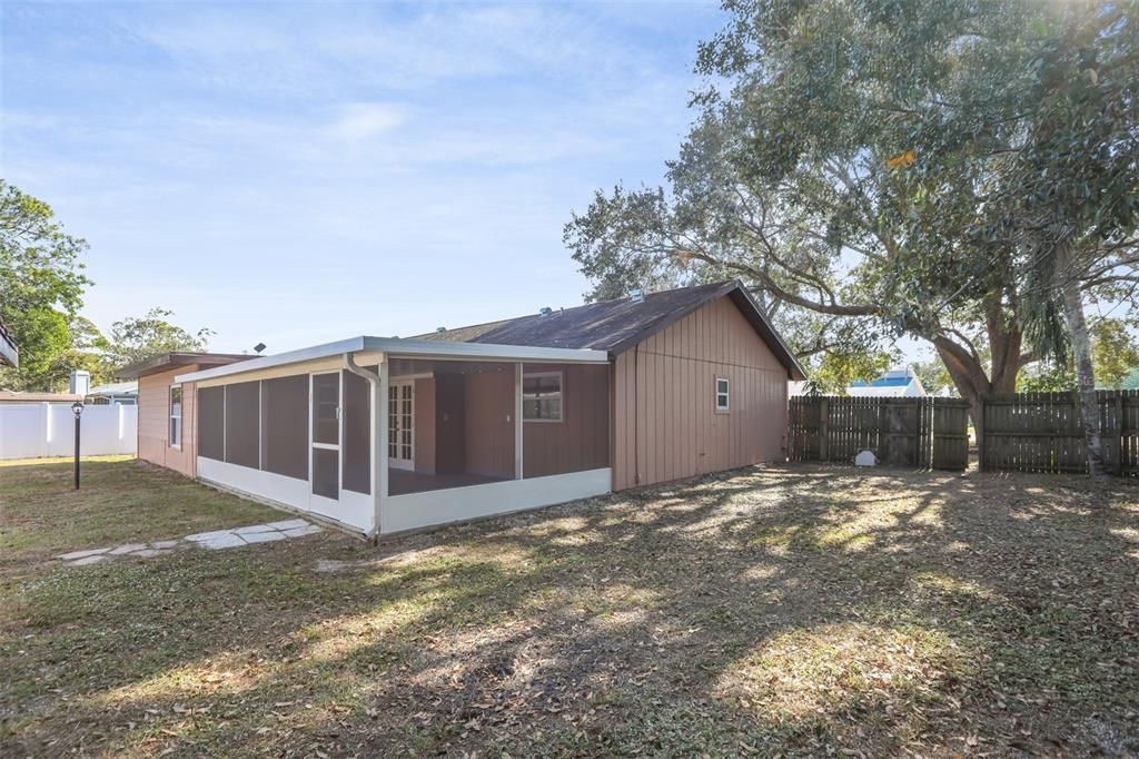 En Venta: $430,000 (3 camas, 2 baños, 1792 Pies cuadrados)