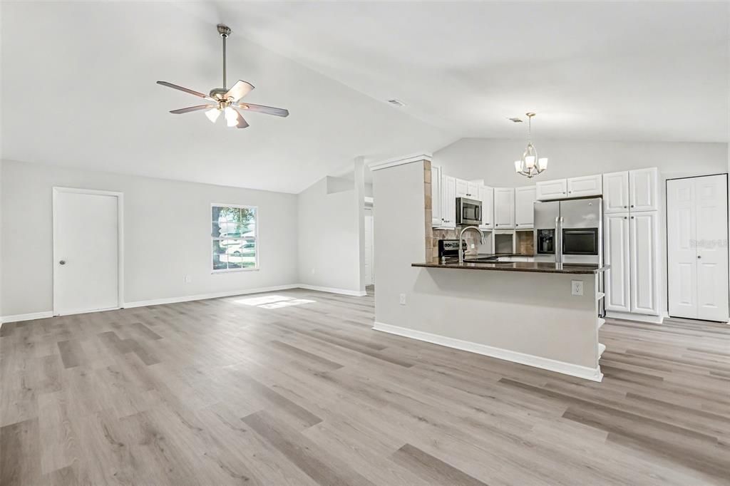 En Venta: $430,000 (3 camas, 2 baños, 1792 Pies cuadrados)