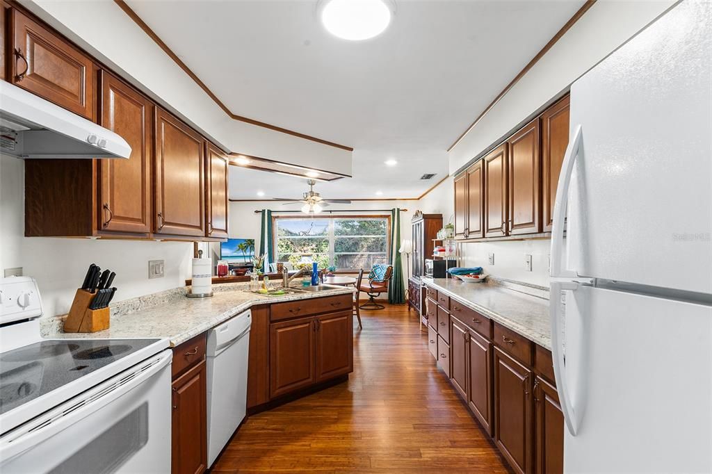 En Venta: $279,000 (3 camas, 2 baños, 1730 Pies cuadrados)