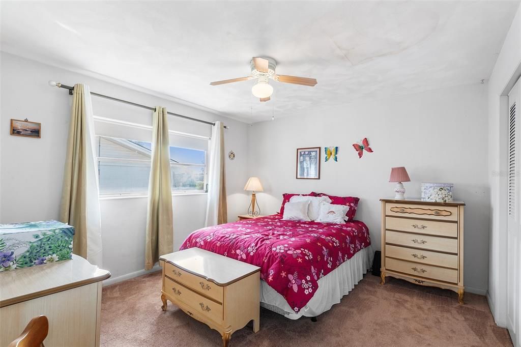 En Venta: $279,000 (3 camas, 2 baños, 1730 Pies cuadrados)